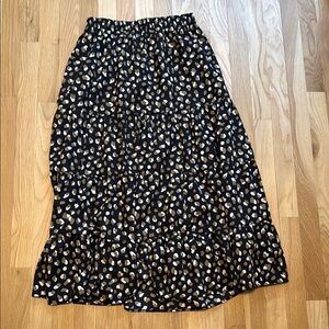 Stylish Black and Gold Women's Skirt